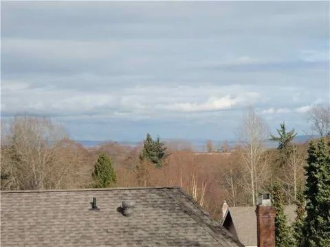 114 Woodland Dr, photo 2