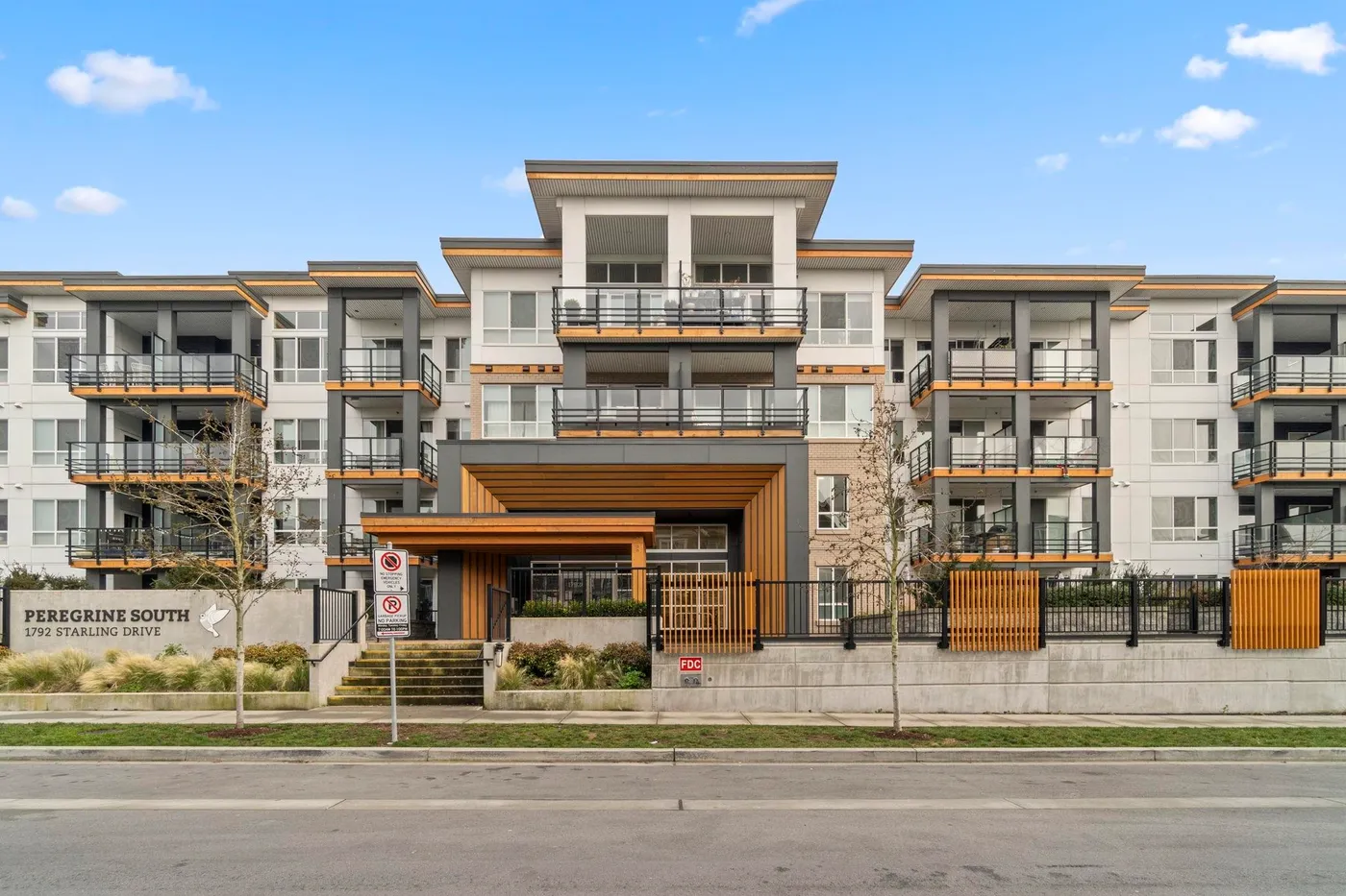 Coastal Living with Your Own Patio ? Ground-Floor One Bedroom + Den, main photo