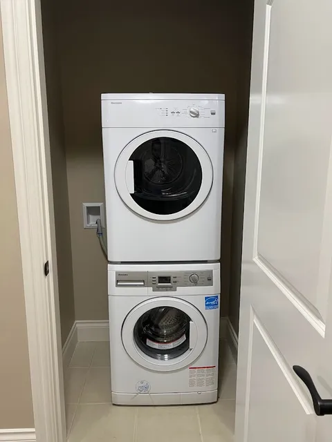 2 bed 1 bath basement unit, photo 6